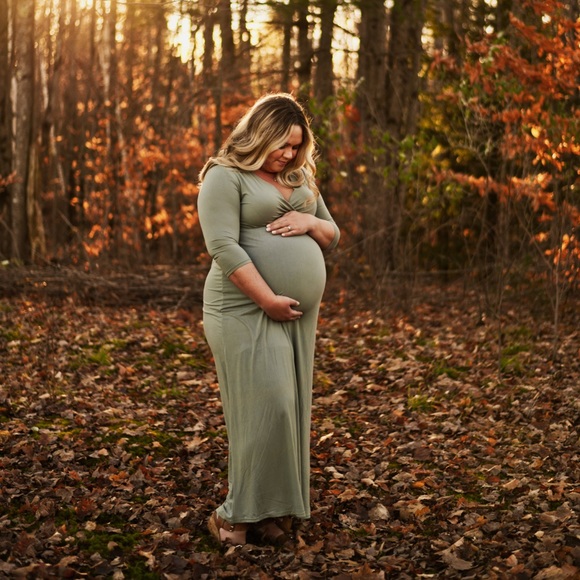 Meet Your Seller/Buyer 💕 - Picture 2 of 3